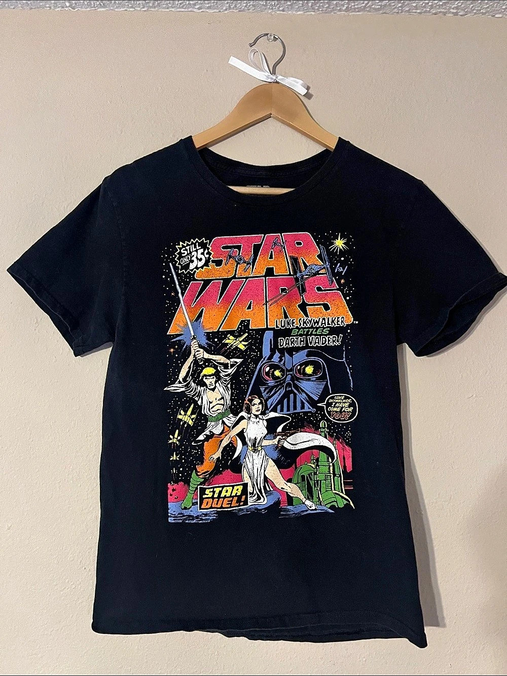 Star Wars Graphic Tee in Black Size Medium